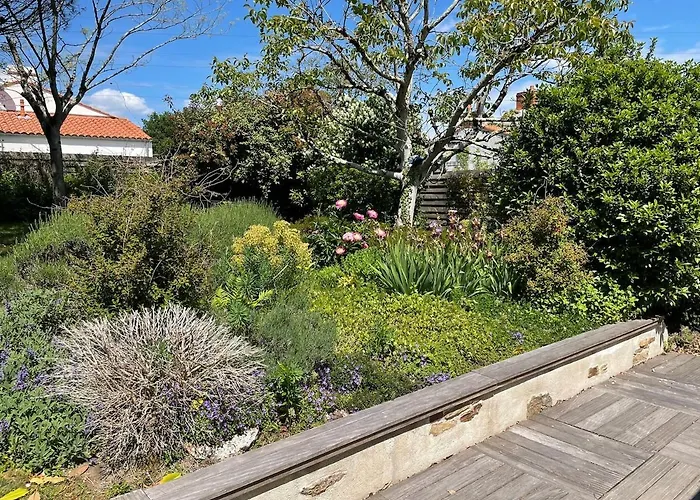 Jolie Maison Au Calme Entre Nantes Et La *